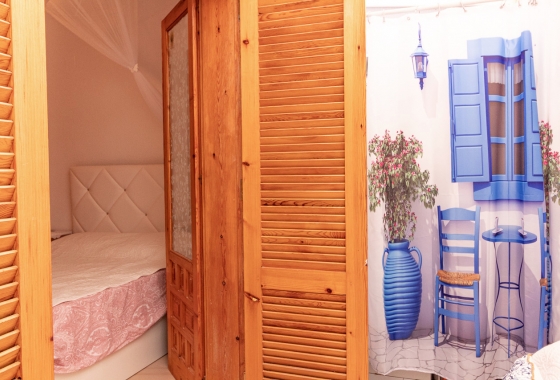 Resale - Apartment / flat - Torrevieja - El Chaparral