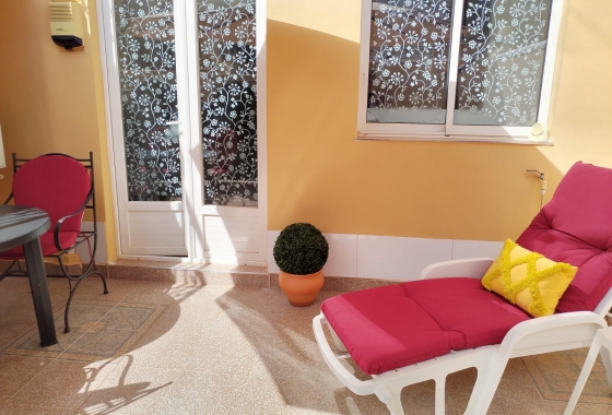Resale - Apartment / flat - Torrevieja - El Chaparral