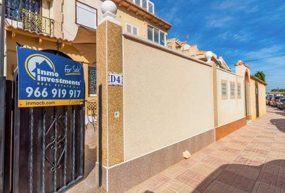 Resale - Apartment / flat - Torrevieja - El Chaparral