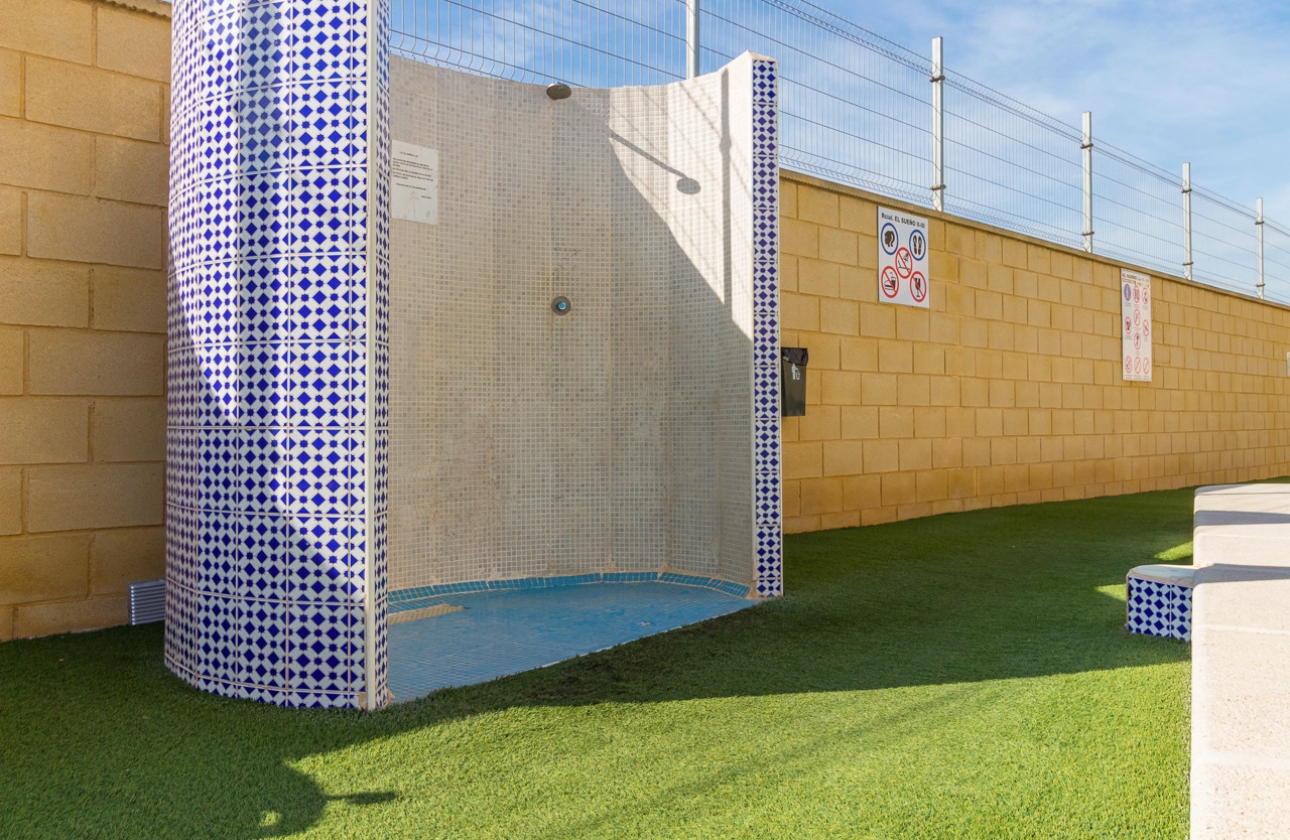 Resale - Apartment / flat - Torrevieja - El Chaparral