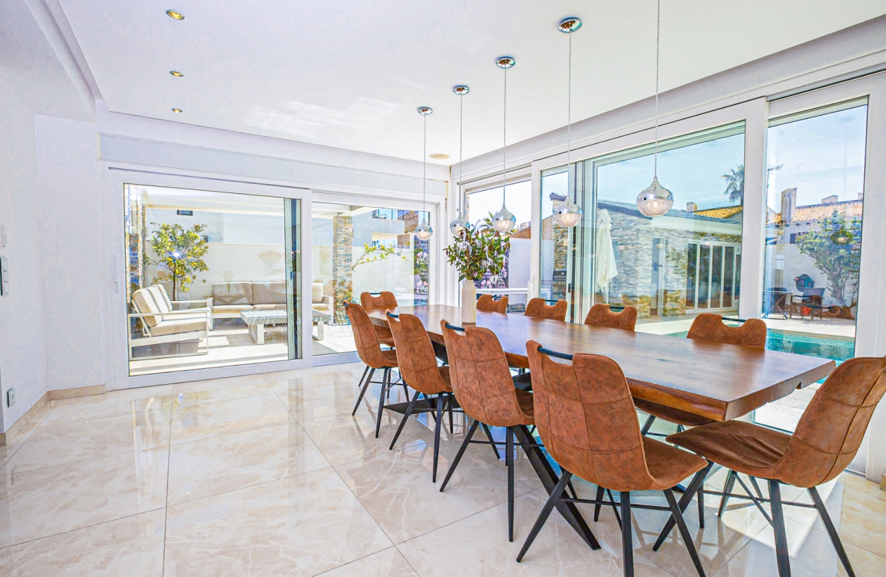 Revente - Villa - Orihuela Costa - La Zenia