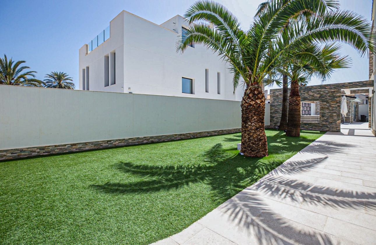 Revente - Villa - Orihuela Costa - La Zenia