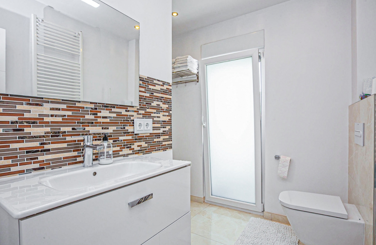 Revente - Villa - Orihuela Costa - La Zenia