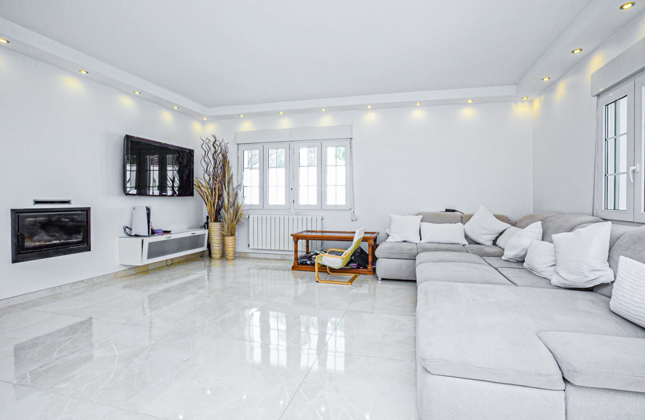 Revente - Villa - Orihuela Costa - La Zenia