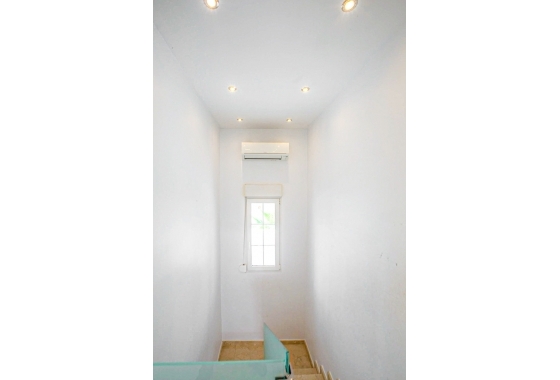 Revente - Villa - Orihuela Costa - La Zenia