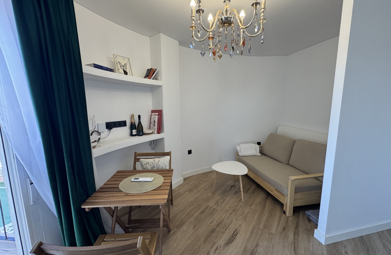 Resale - Apartment / flat - Torrevieja - La Mata