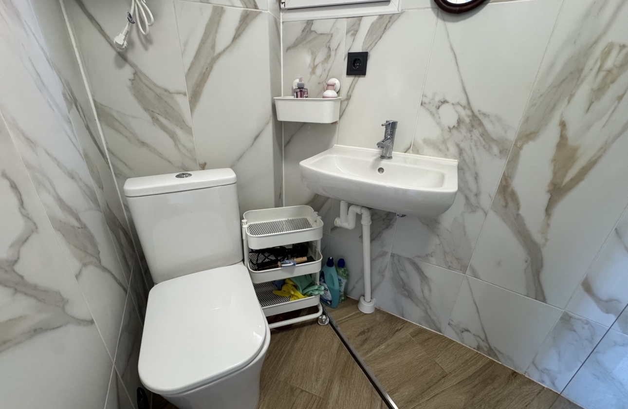 Resale - Apartment / flat - Torrevieja - La Mata