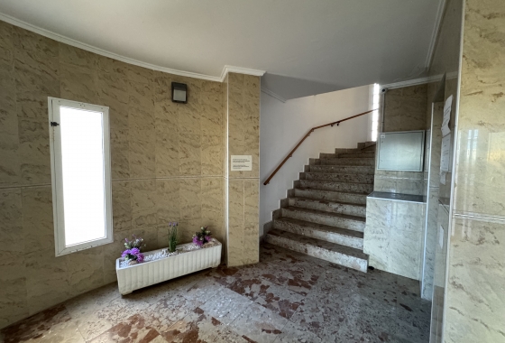 Resale - Apartment / flat - Torrevieja - La Mata