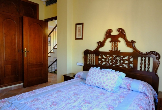 Reventa - Villa - Orihuela - Correntías Medias