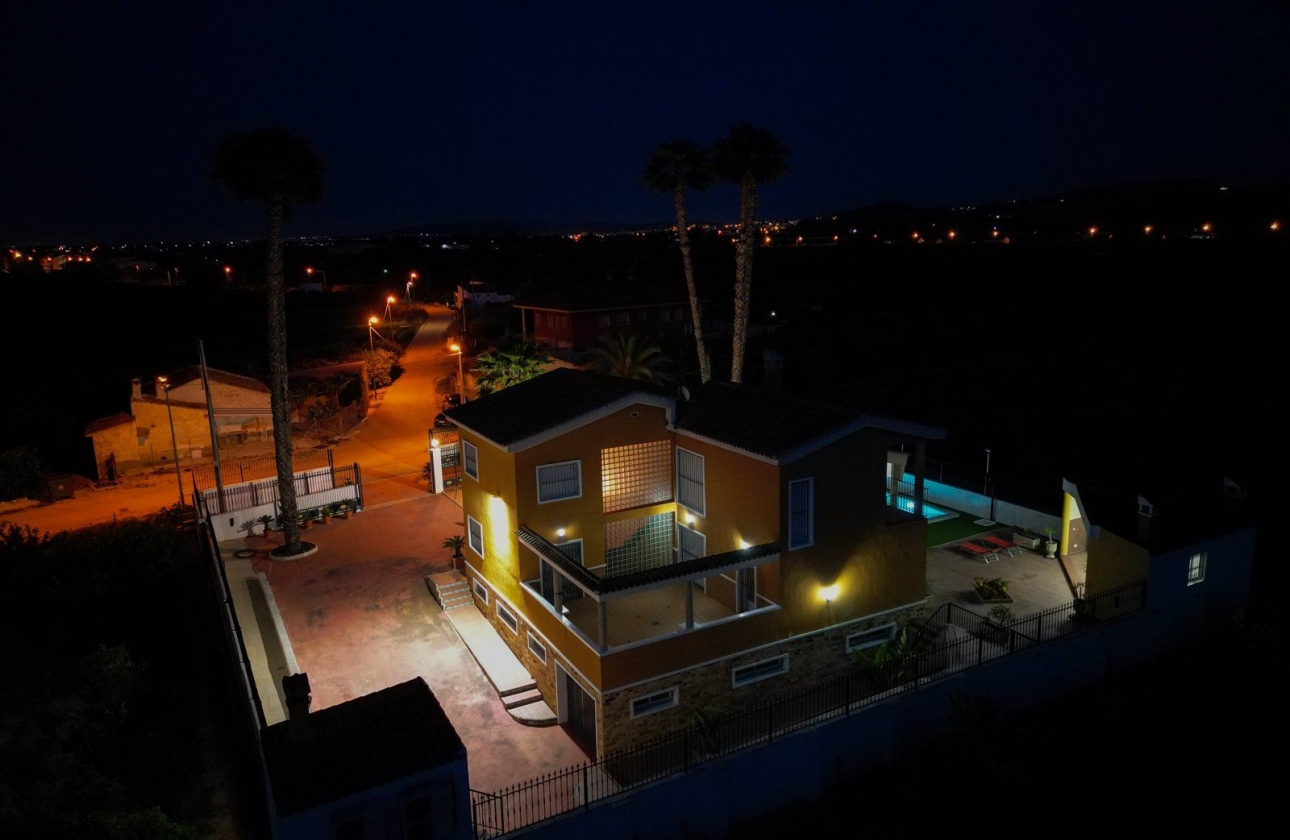 Reventa - Villa - Orihuela - Correntías Medias