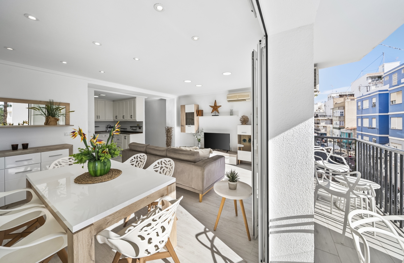 Herverkoop - Appartement / flat - Torrevieja - Puerto