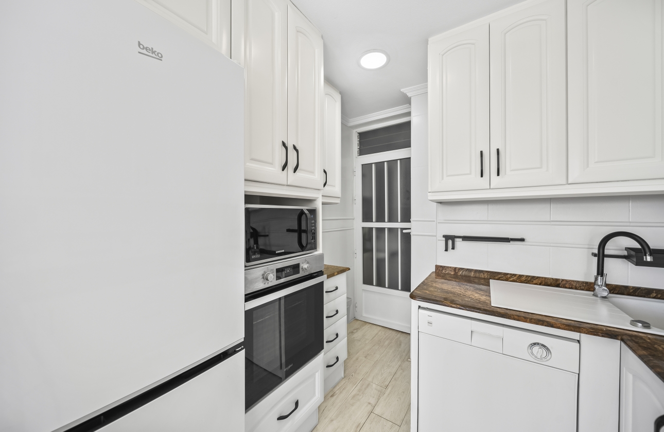 Herverkoop - Appartement / flat - Torrevieja - Puerto