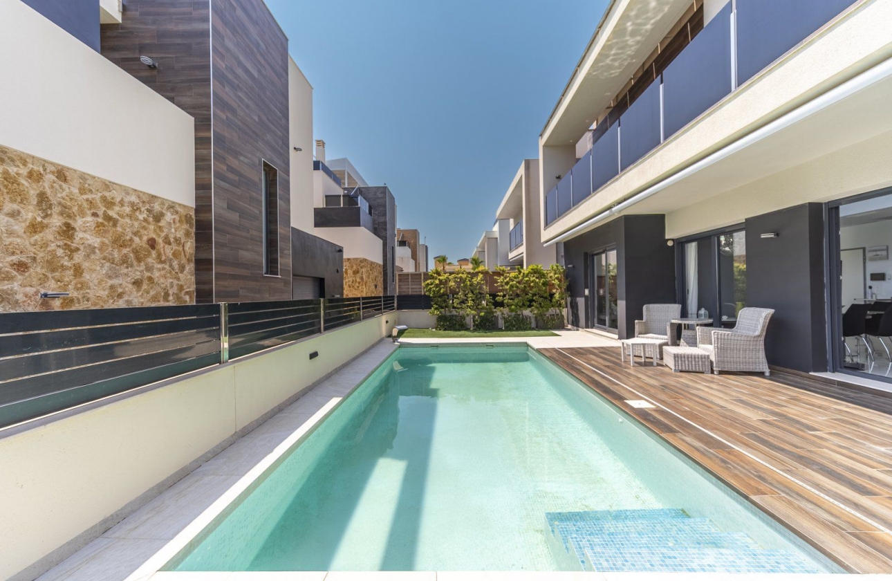 Revente - Villa - Orihuela Costa - Lomas De Cabo Roig