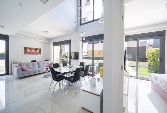 Revente - Villa - Orihuela Costa - Lomas De Cabo Roig