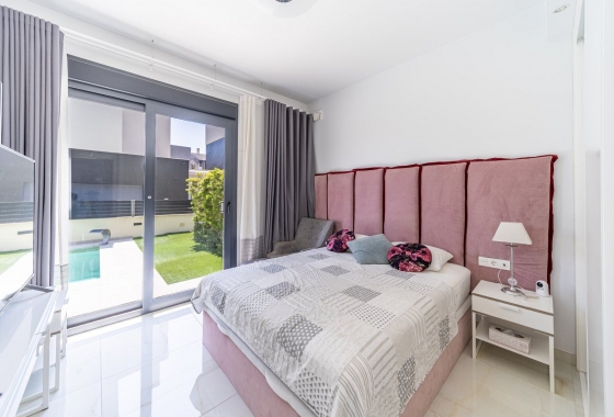 Revente - Villa - Orihuela Costa - Lomas De Cabo Roig