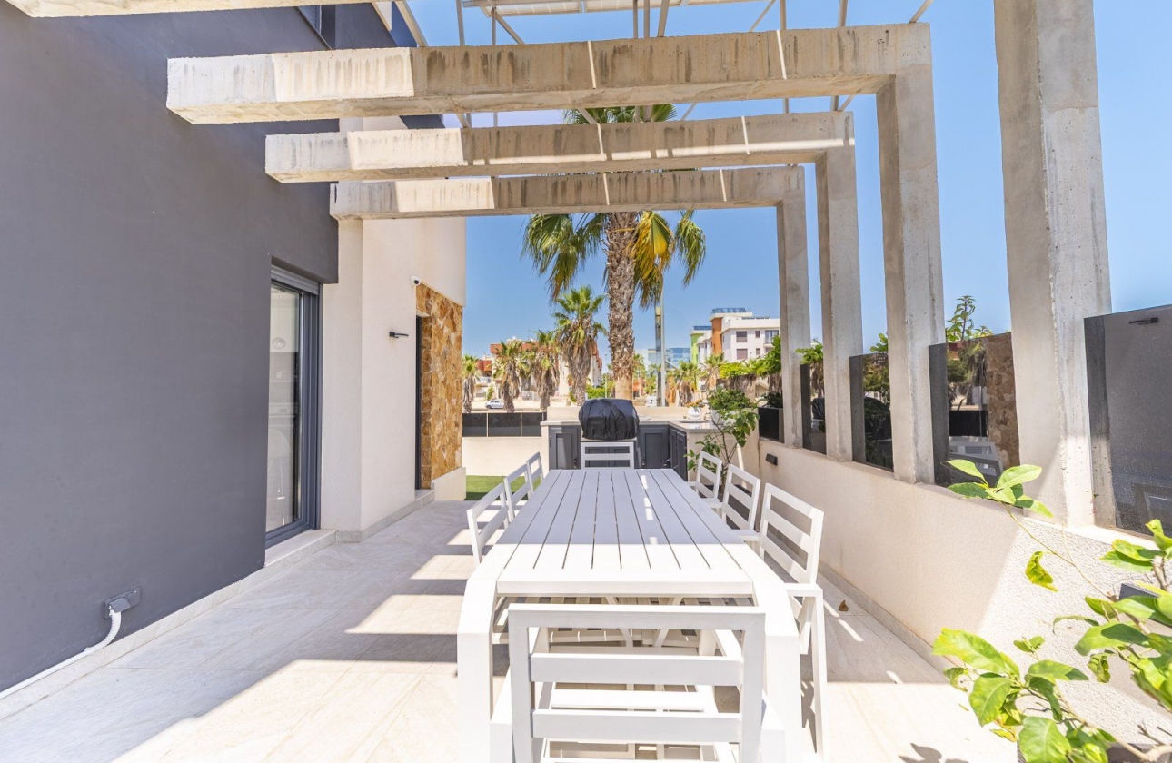 Revente - Villa - Orihuela Costa - Lomas De Cabo Roig