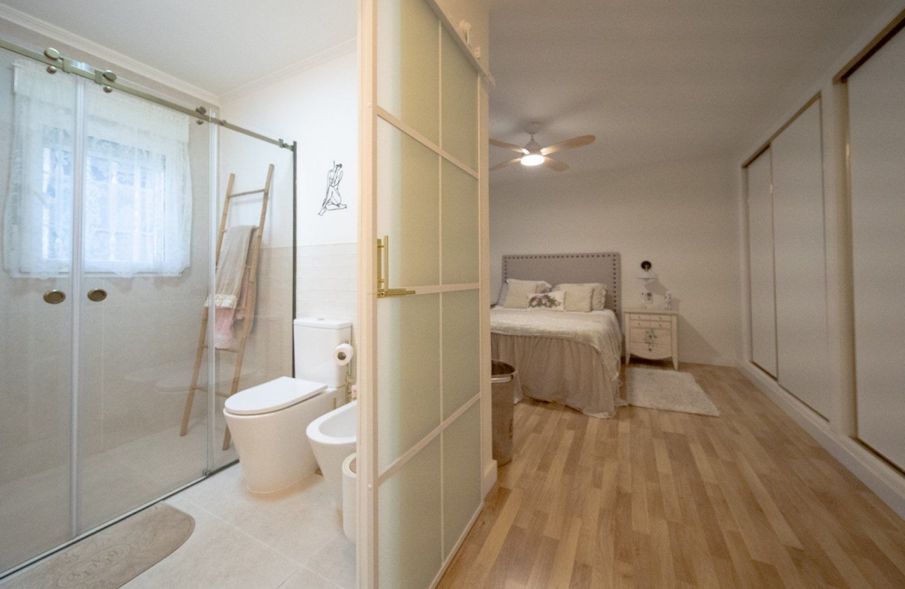 Reventa - Villa - Torrevieja - Los Balcones