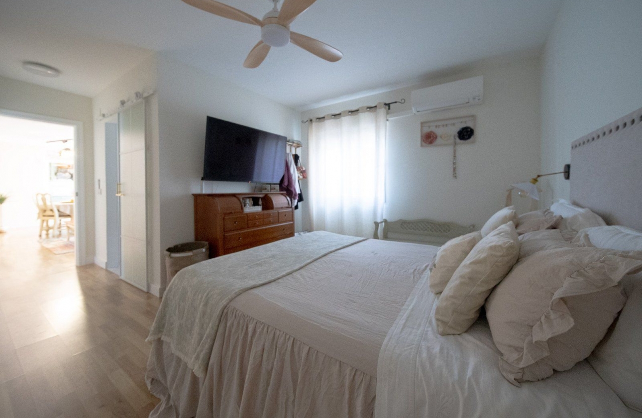 Reventa - Villa - Torrevieja - Los Balcones