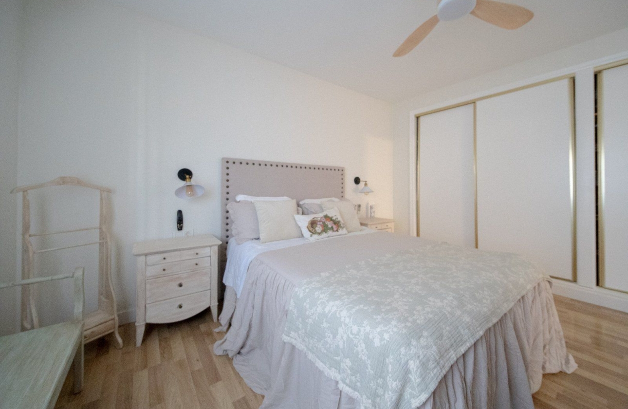 Reventa - Villa - Torrevieja - Los Balcones