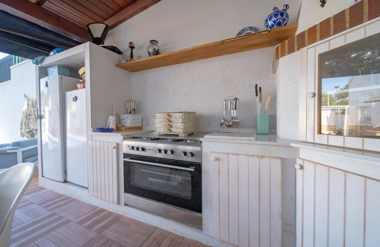 Reventa - Villa - Torrevieja - Los Balcones