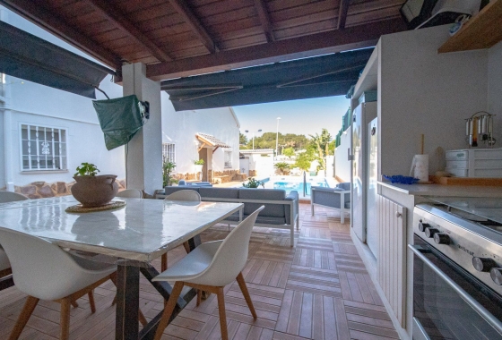 Reventa - Villa - Torrevieja - Los Balcones