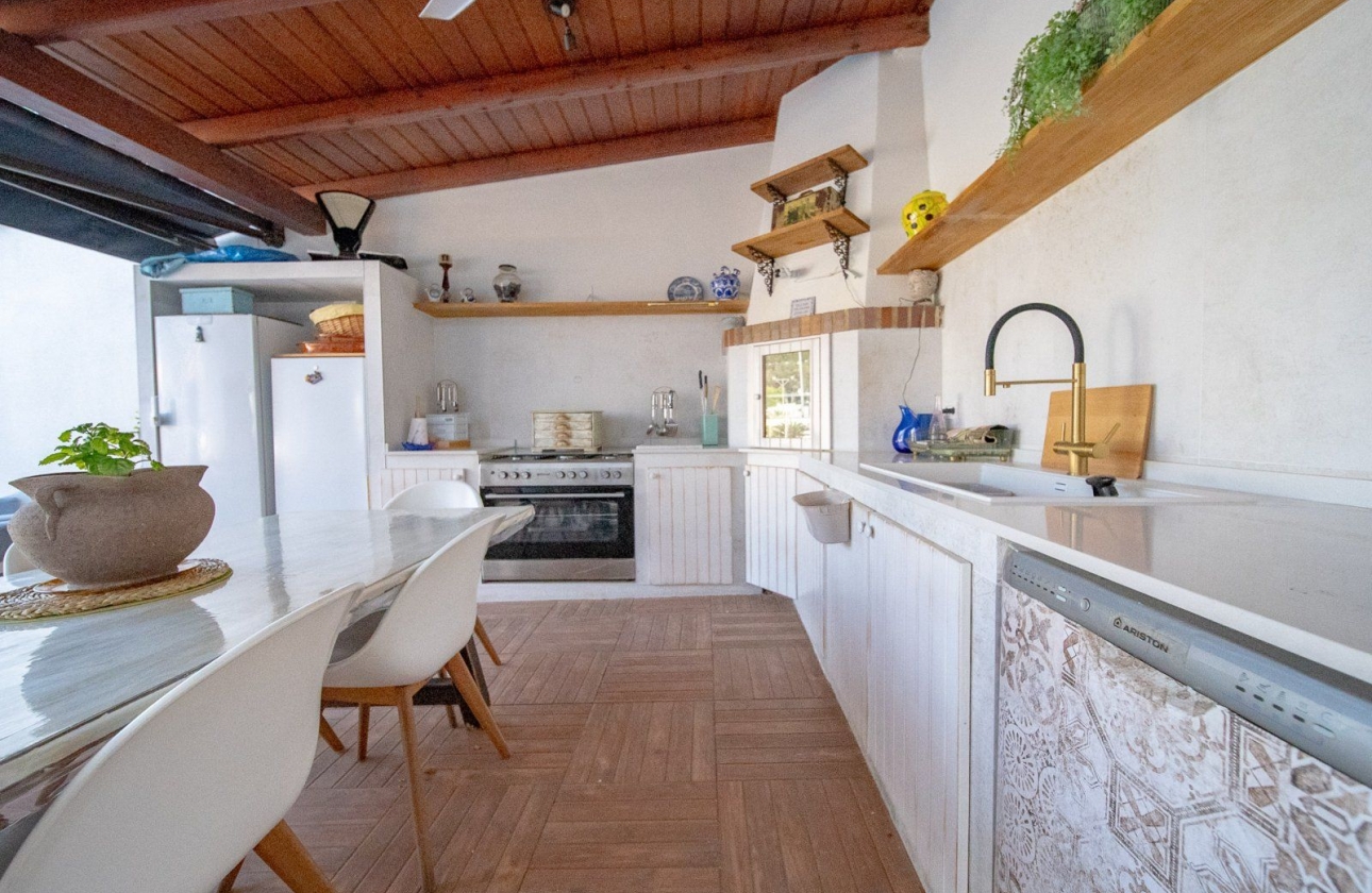 Reventa - Villa - Torrevieja - Los Balcones