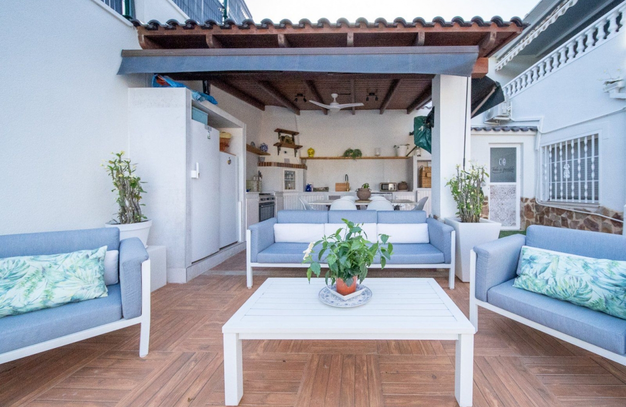 Reventa - Villa - Torrevieja - Los Balcones