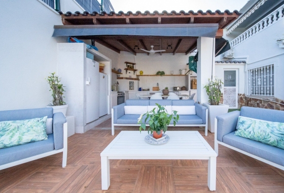 Reventa - Villa - Torrevieja - Los Balcones