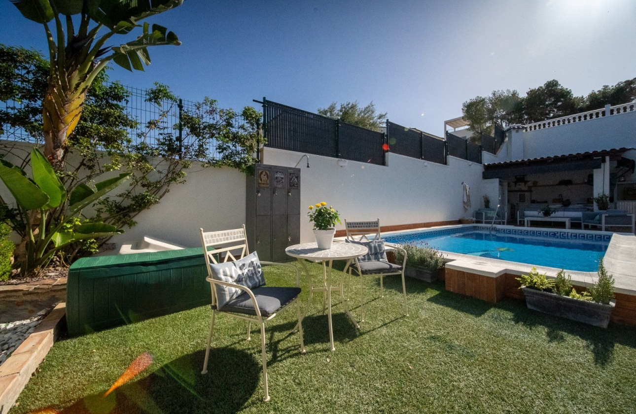 Reventa - Villa - Torrevieja - Los Balcones