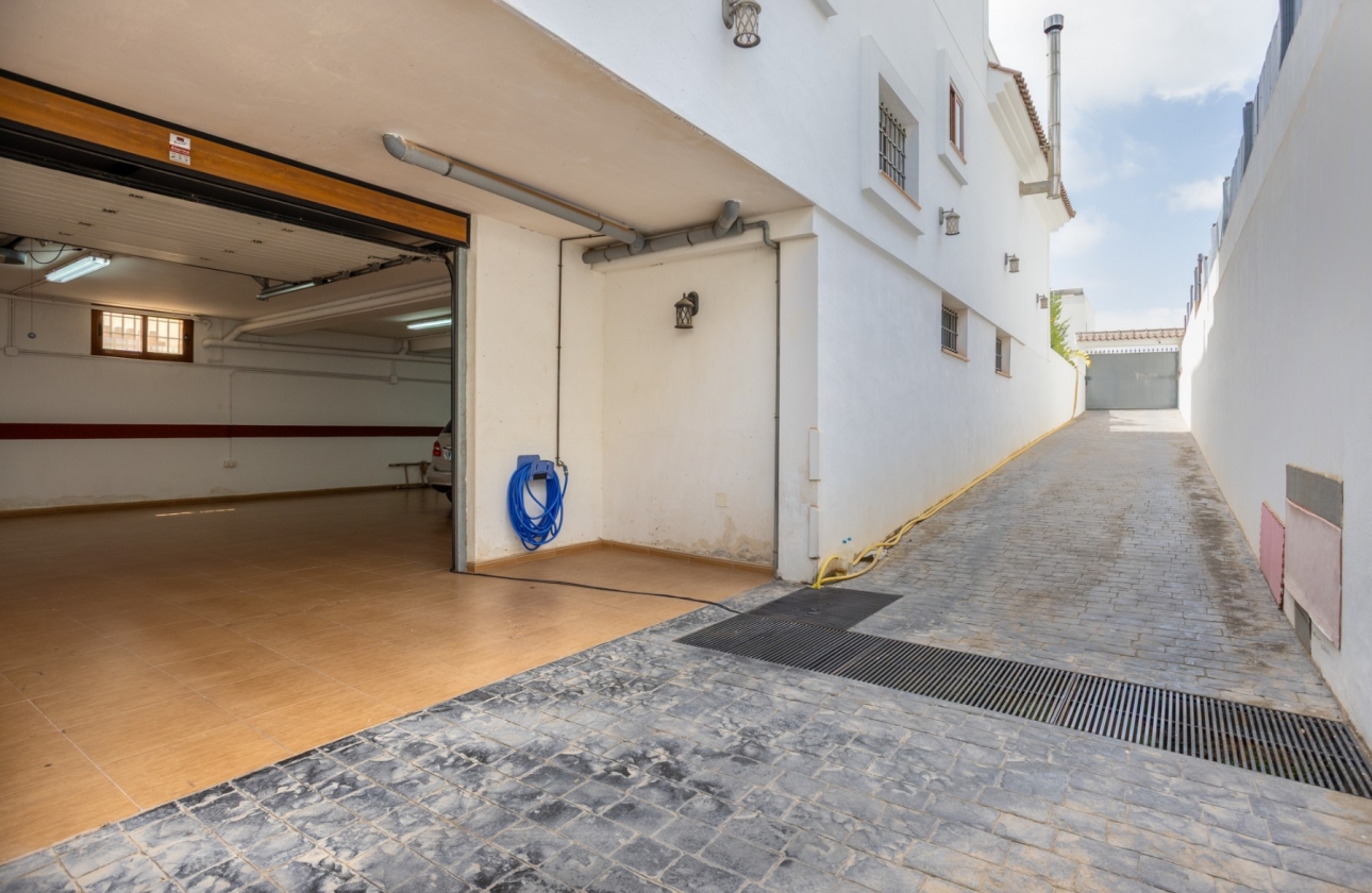 Revente - Villa - Los Montesinos - La Herrada