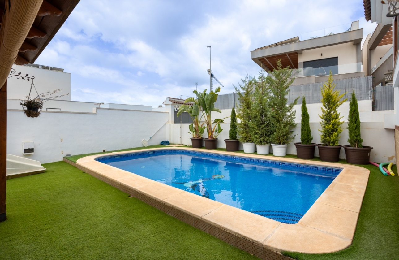 Revente - Villa - Los Montesinos - La Herrada