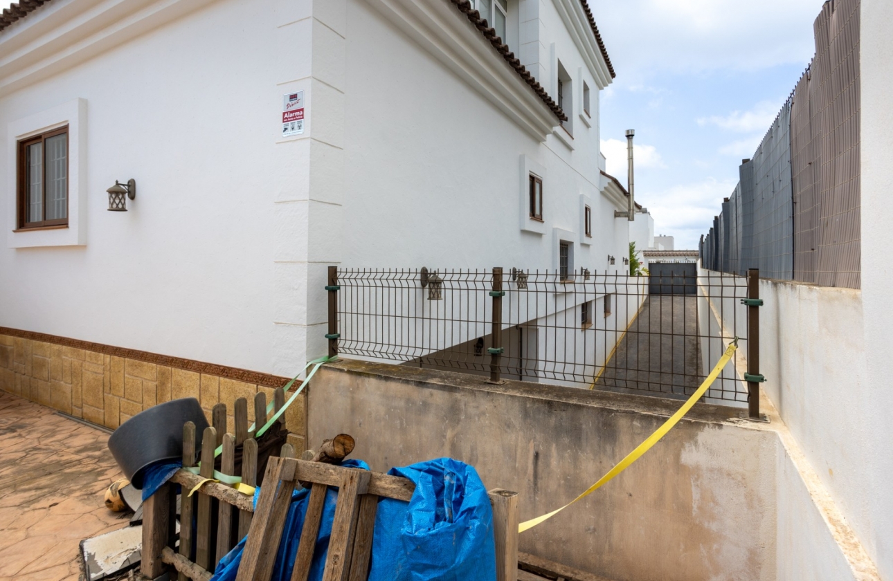 Revente - Villa - Los Montesinos - La Herrada