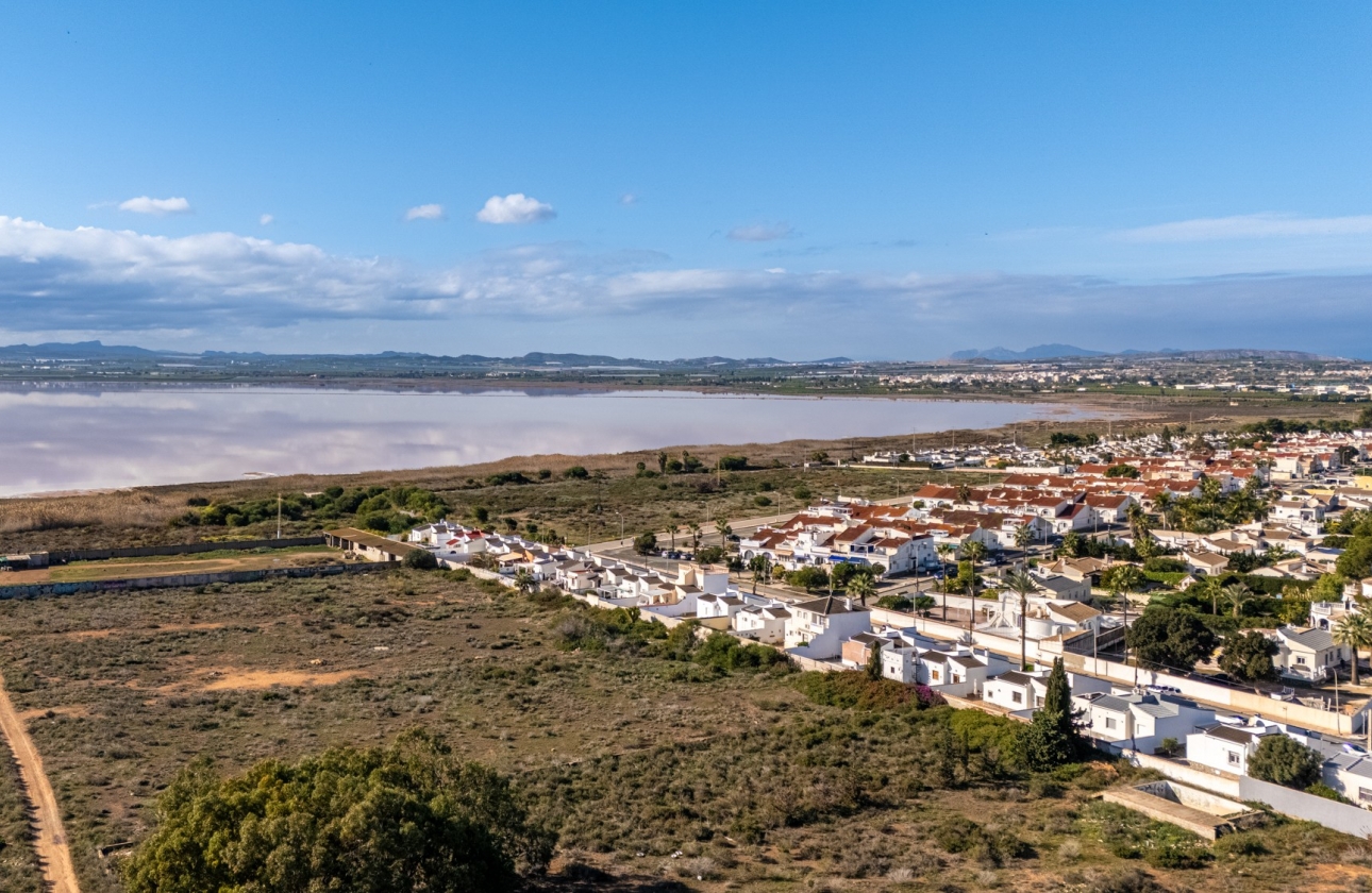Revente - Villa - Torrevieja - Urbanización San Luis