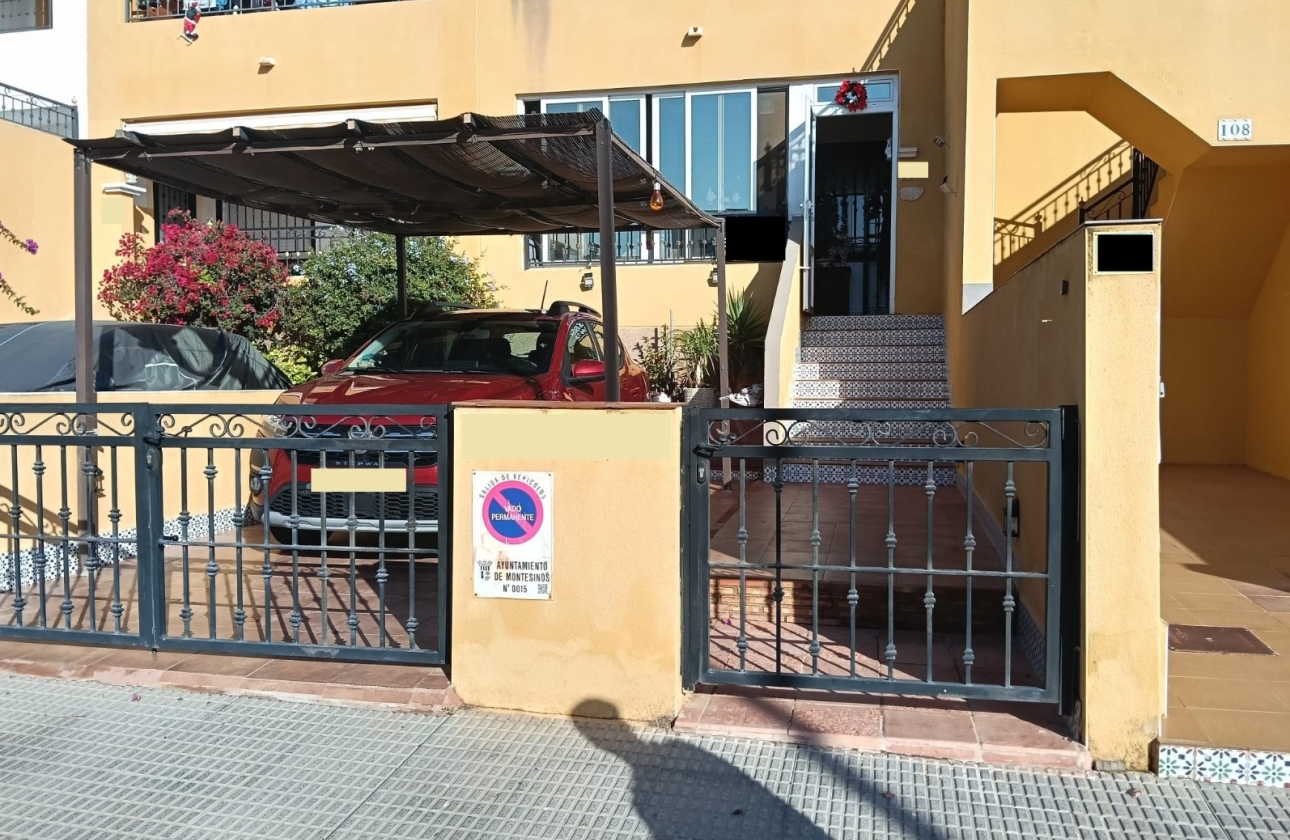 Reventa - Apartamento / piso - Los Montesinos - La Herrada