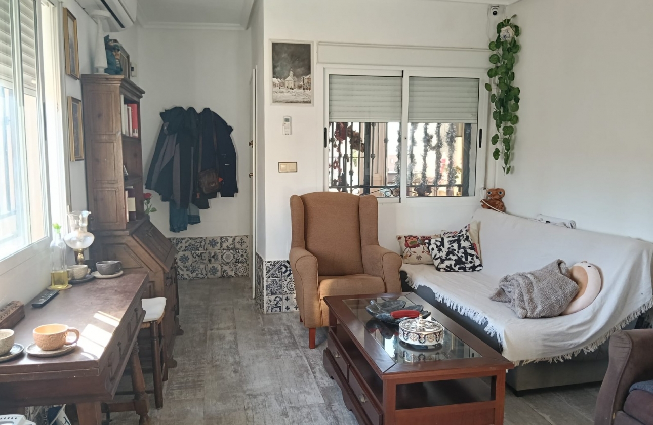 Reventa - Apartamento / piso - Los Montesinos - La Herrada