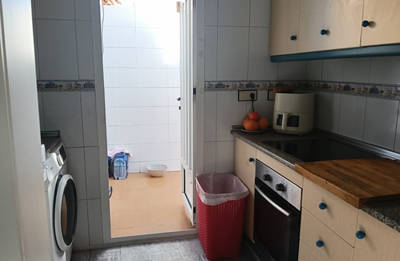 Reventa - Apartamento / piso - Los Montesinos - La Herrada