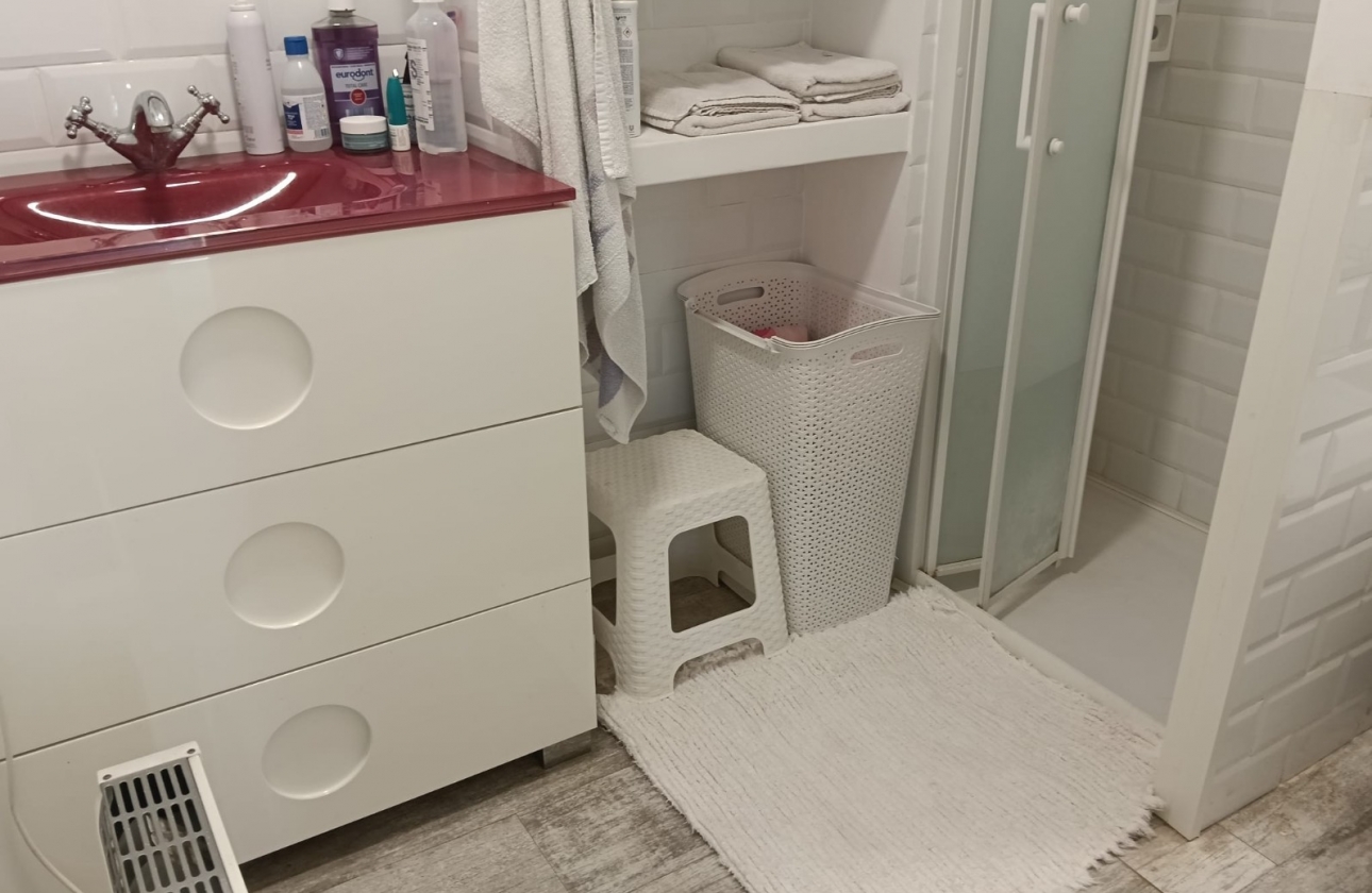 Reventa - Apartamento / piso - Los Montesinos - La Herrada