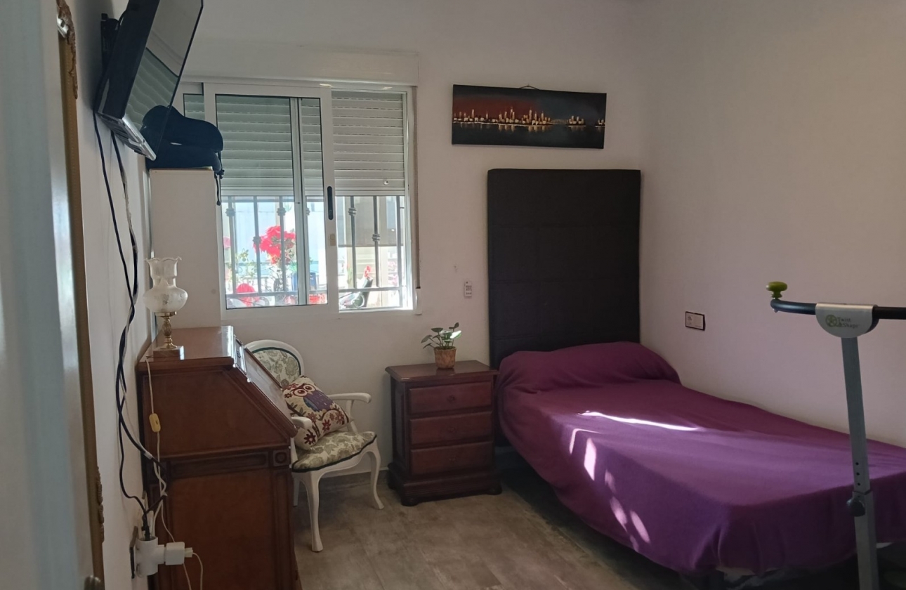 Reventa - Apartamento / piso - Los Montesinos - La Herrada