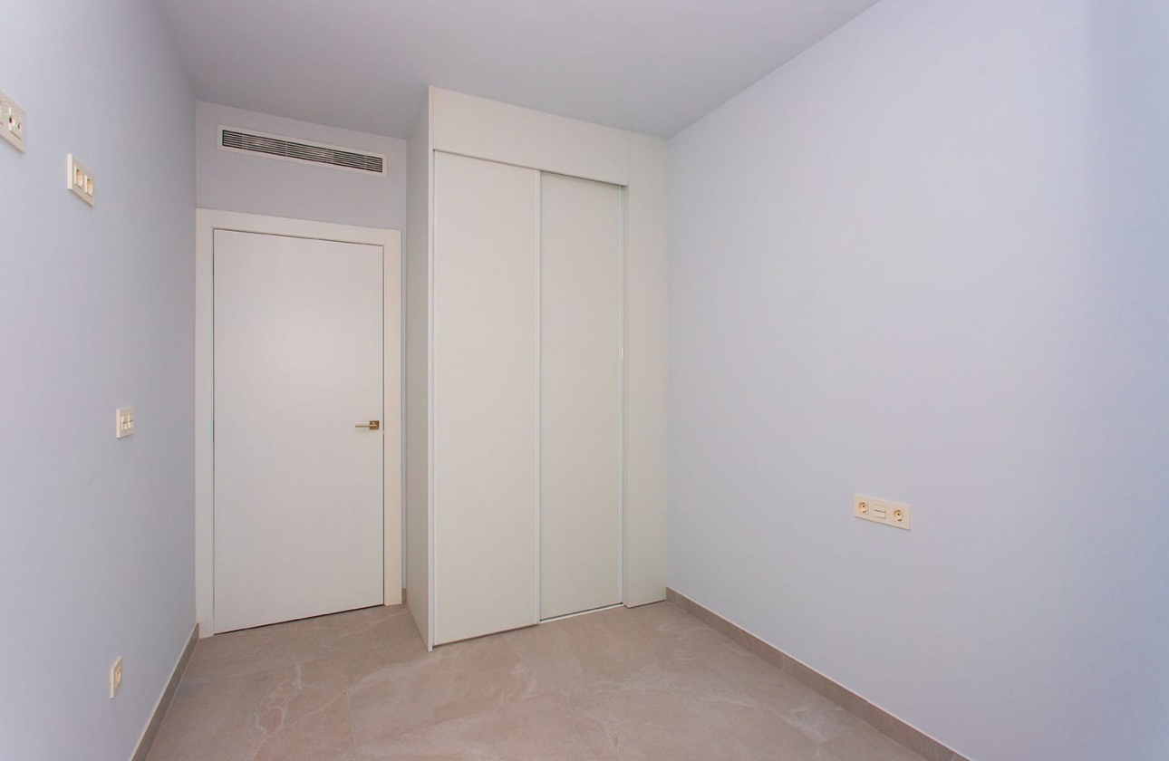 Reventa - Apartamento / piso - Torrevieja - Playa del Cura