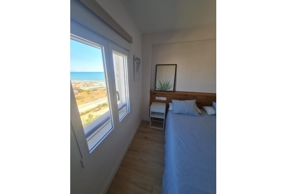 Reventa - Apartamento / piso - Torrevieja - La Mata