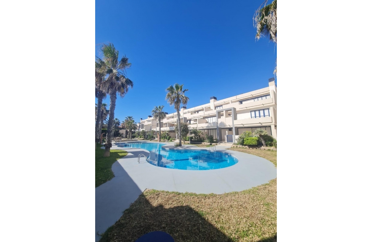 Reventa - Apartamento / piso - Torrevieja - La Mata