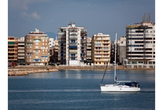 Reventa - Apartamento / piso - Torrevieja - La Mata