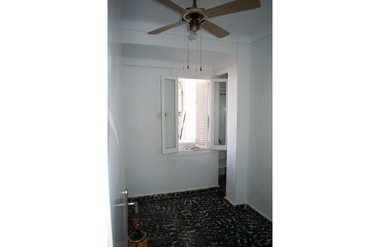 Reventa - Apartamento / piso - Torrevieja