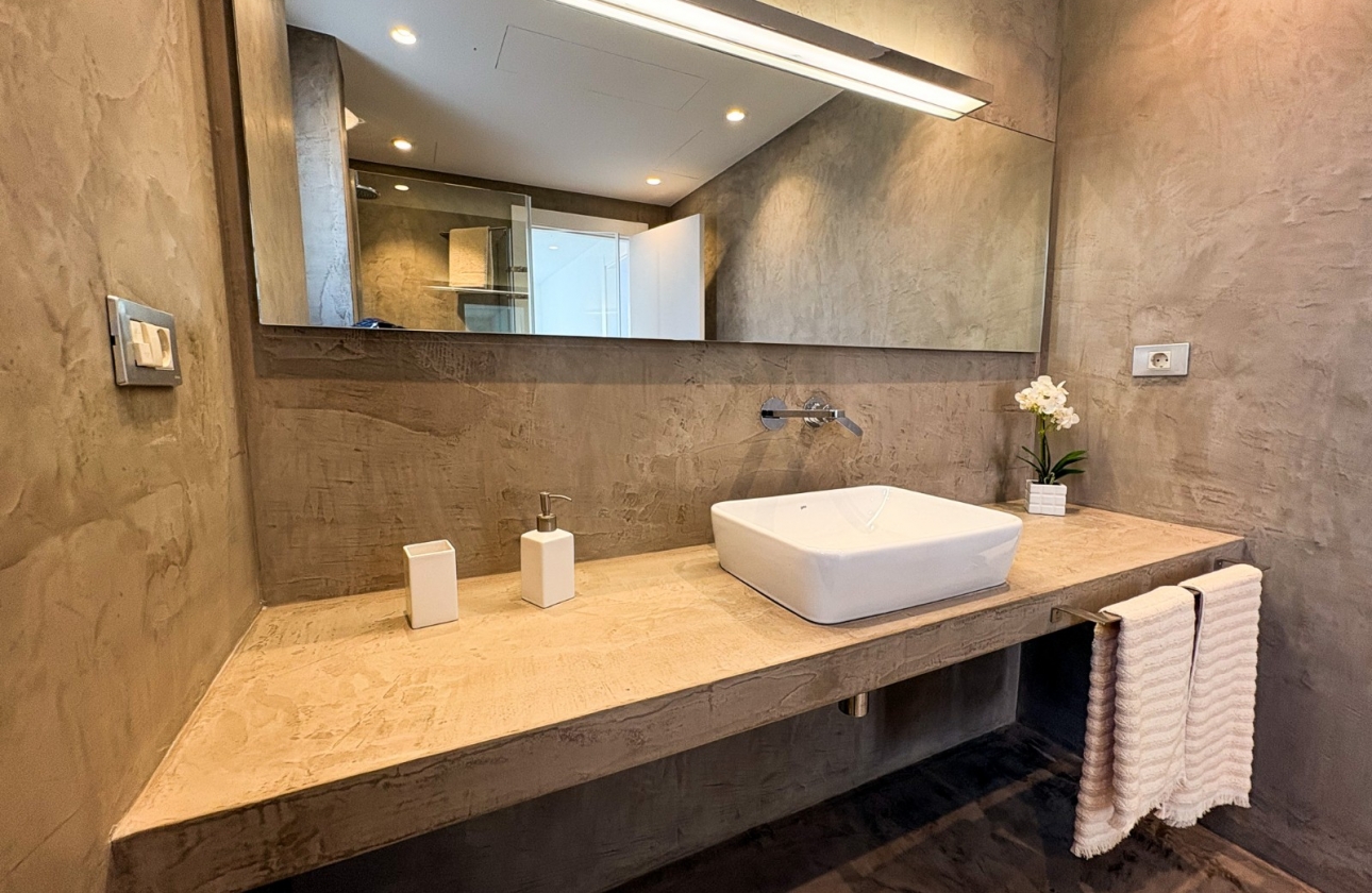 Resale - Villa - Ciudad Quesada