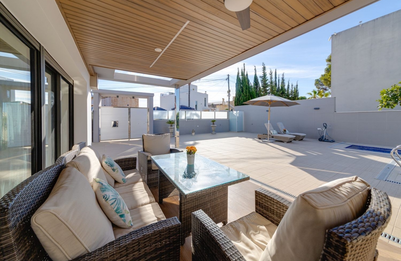 Reventa - Villa - Torrevieja
