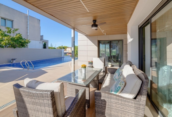 Reventa - Villa - Torrevieja