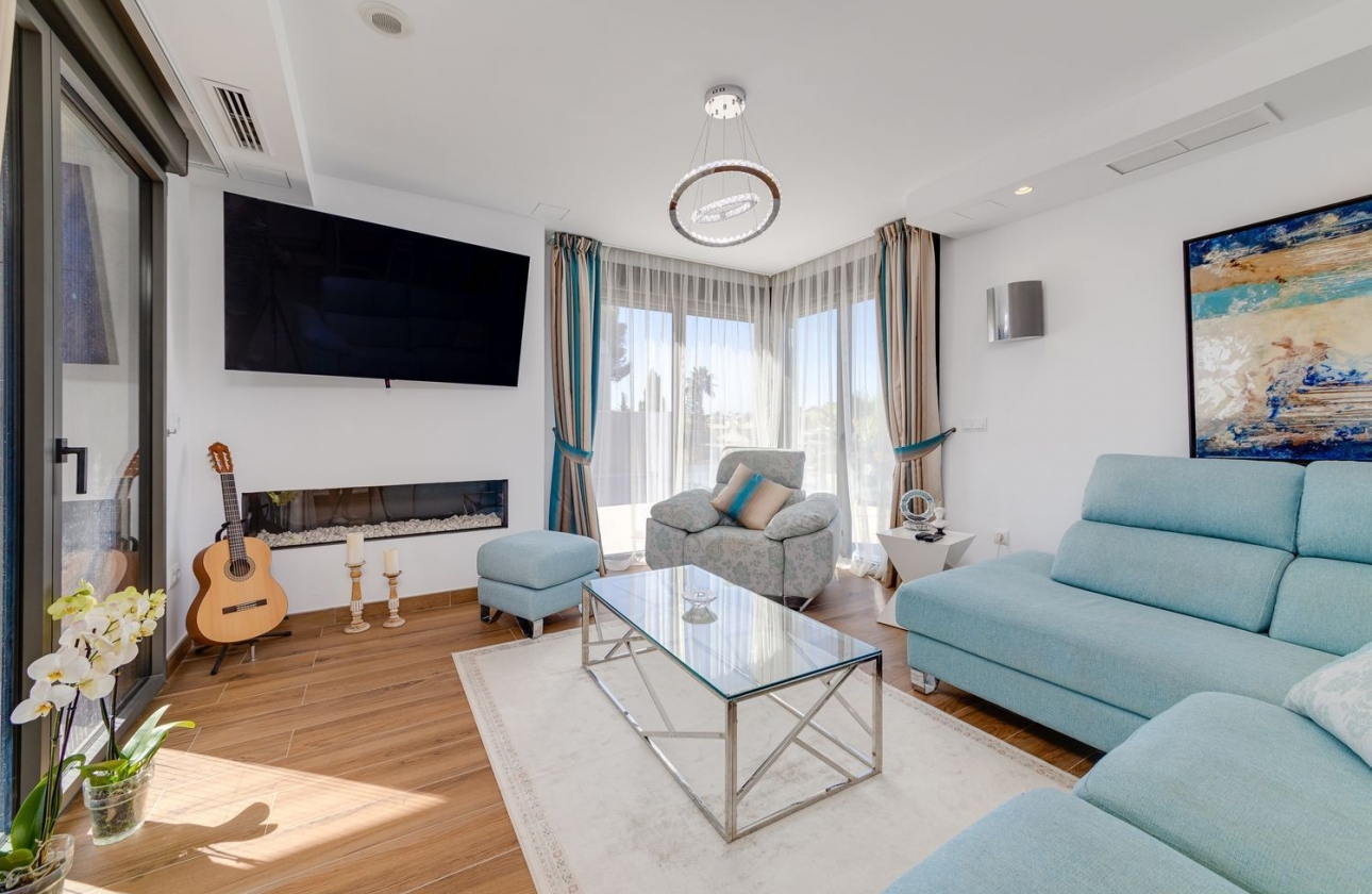 Reventa - Villa - Torrevieja