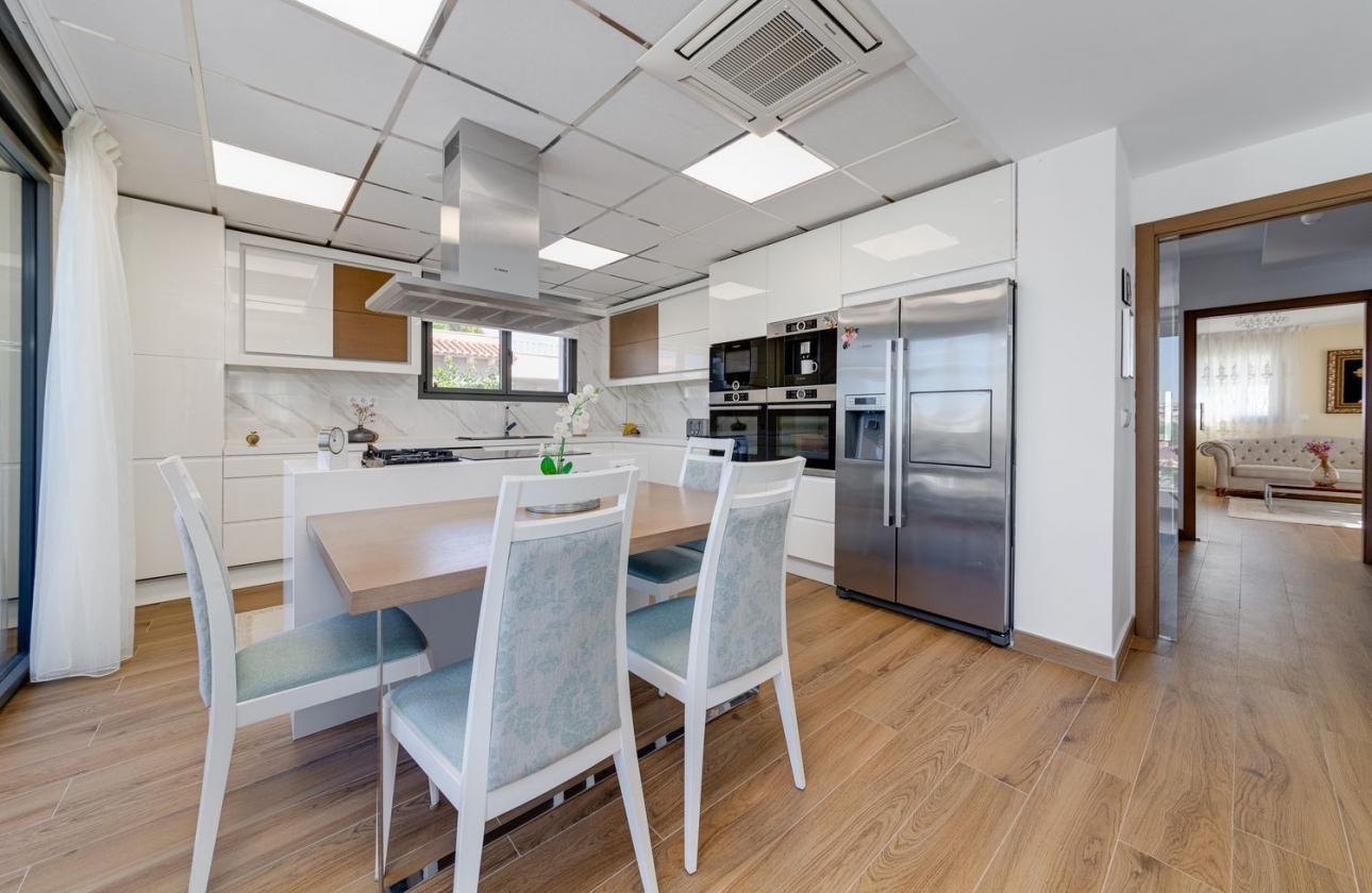 Reventa - Villa - Torrevieja