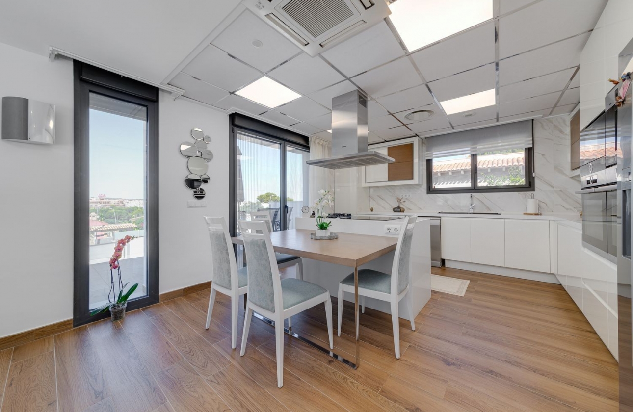 Reventa - Villa - Torrevieja