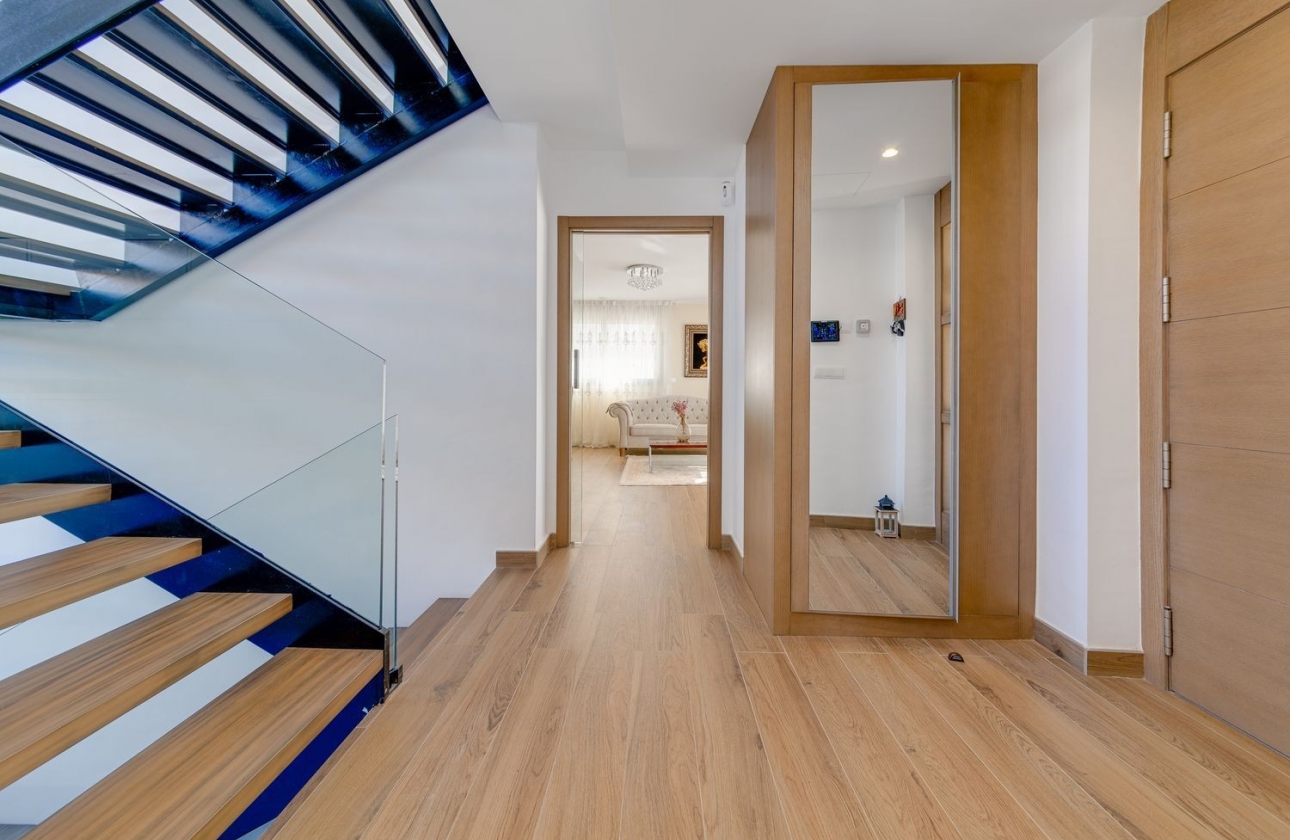 Reventa - Villa - Torrevieja